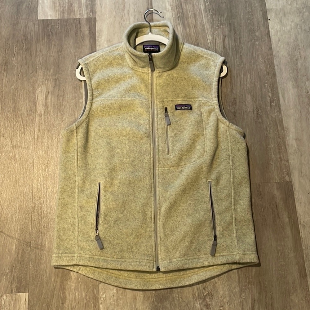 Patagonia M’s Synchilla Fleece Vest, Size M, White Color, Regular Fit